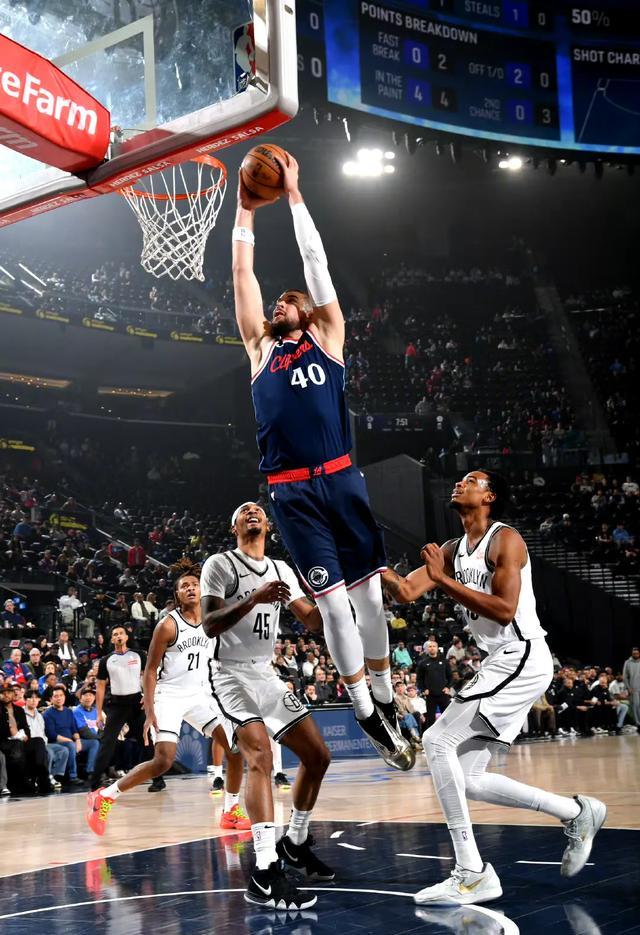 关于布莱顿迎NBA常规赛关键赛,今晚更衣室发声,话题不断,资深球员宣示担当的信息 关于布莱顿迎NBA常规赛关键赛,今晚更衣室发声,话题不断,资深球员宣示担当的信息