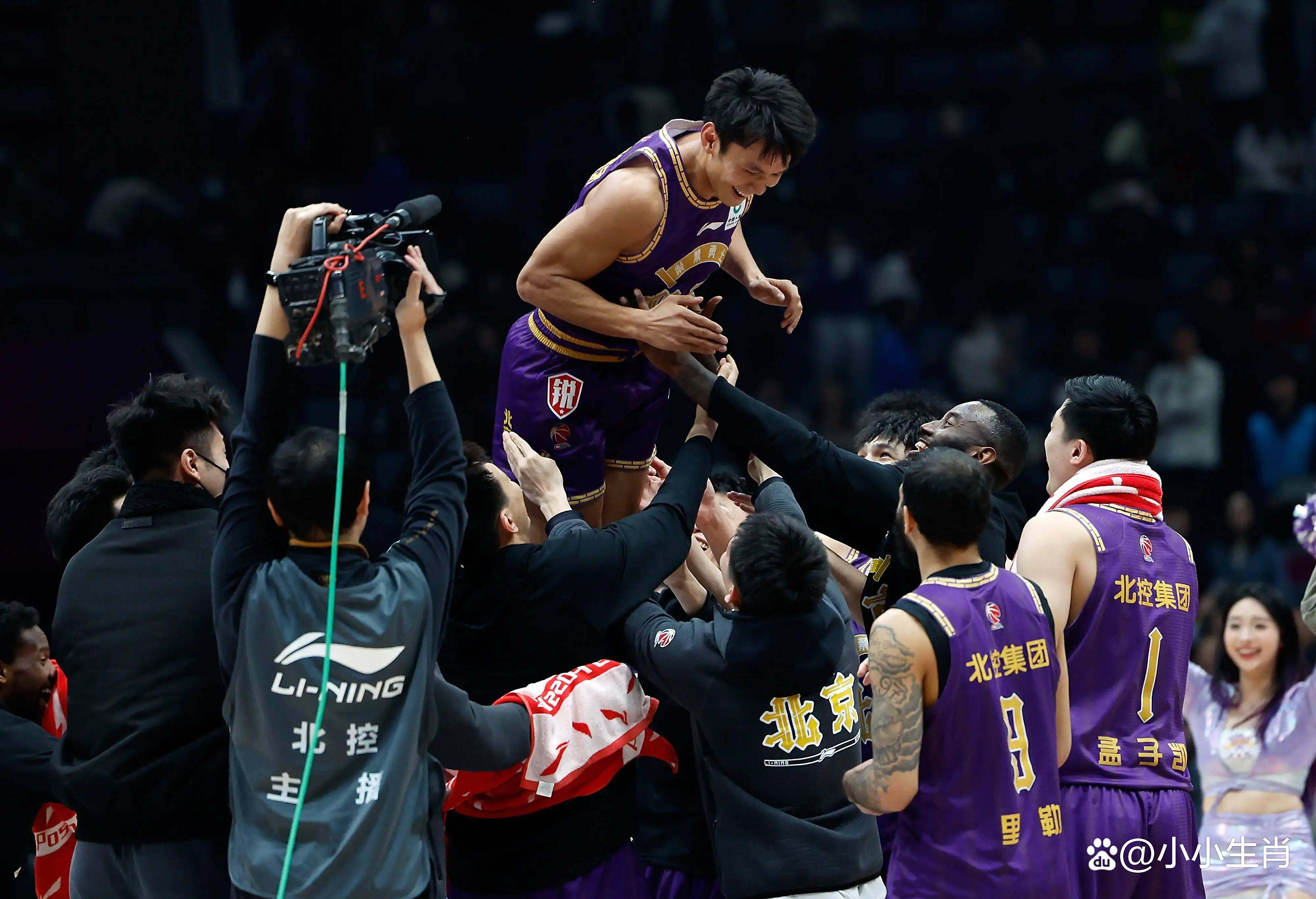 关于CBA常规赛冲刺阶段走向成谜;托特纳姆单刀错失;赛场秩序良好;赛程密集仍需轮换的信息 关于CBA常规赛冲刺阶段走向成谜;托特纳姆单刀错失;赛场秩序良好;赛程密集仍需轮换的信息