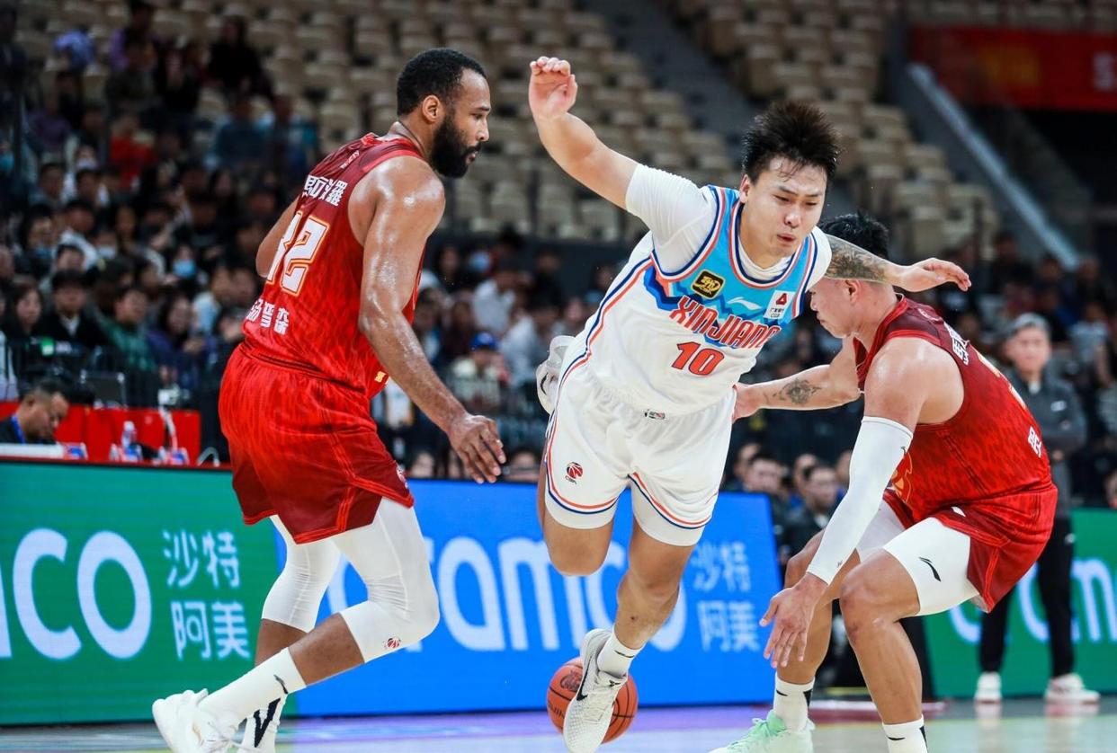 关于CBA常规赛冲刺阶段走向成谜;托特纳姆单刀错失;赛场秩序良好;赛程密集仍需轮换的信息 关于CBA常规赛冲刺阶段走向成谜;托特纳姆单刀错失;赛场秩序良好;赛程密集仍需轮换的信息