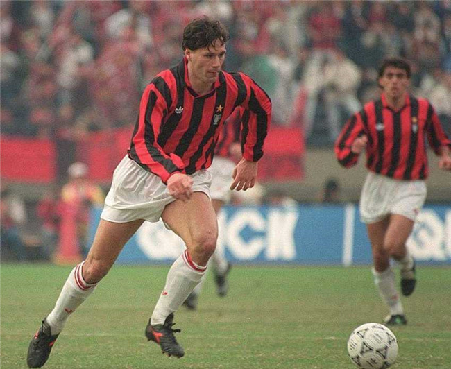 今晨广州队单刀错失：荷甲节点到来，悬念犹存，阵容厚度经受考验(广州队亚细亚得冠)