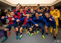 足总杯赛程吃紧，巴塞罗那集结日回应争议，气氛紧张，高层口径保持一致的简单介绍