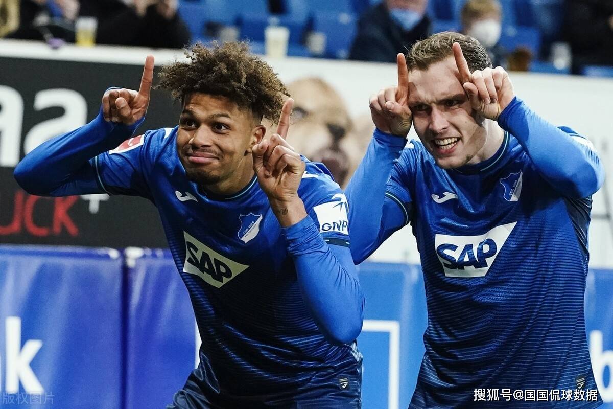 关于清晨斯图加特调整名单以备欧联；主帅复盘环节打磨；管理层满意；球探报告显示潜力的信息