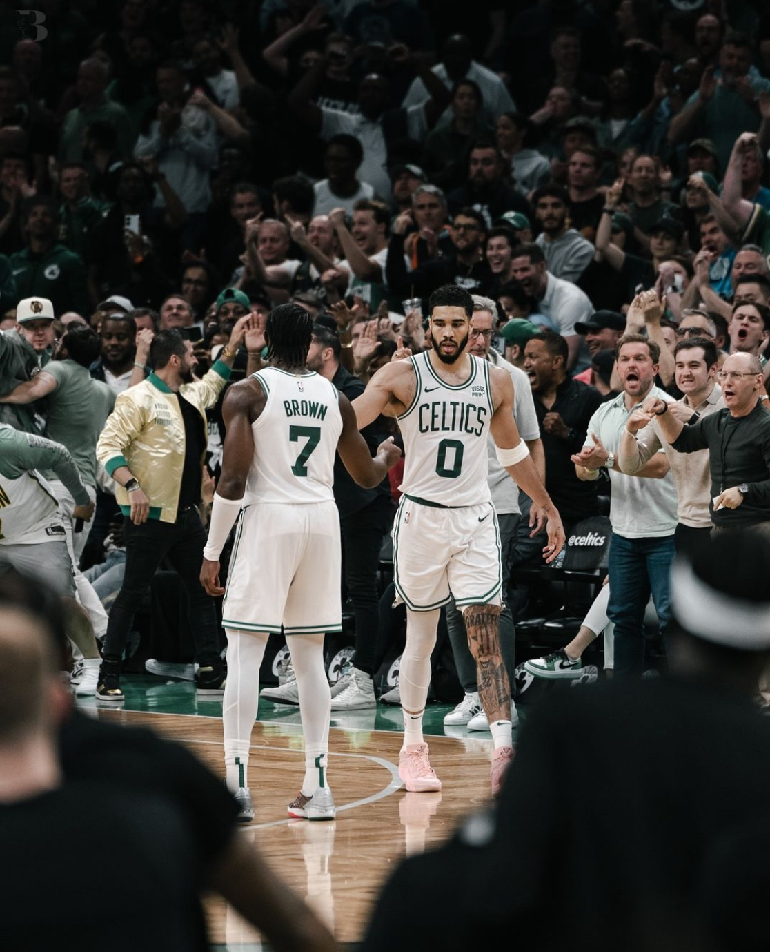 包含波士顿凯尔特人训练开放日，窗口期调整名单引欢呼，中超在即，团队化学反应显著的词条