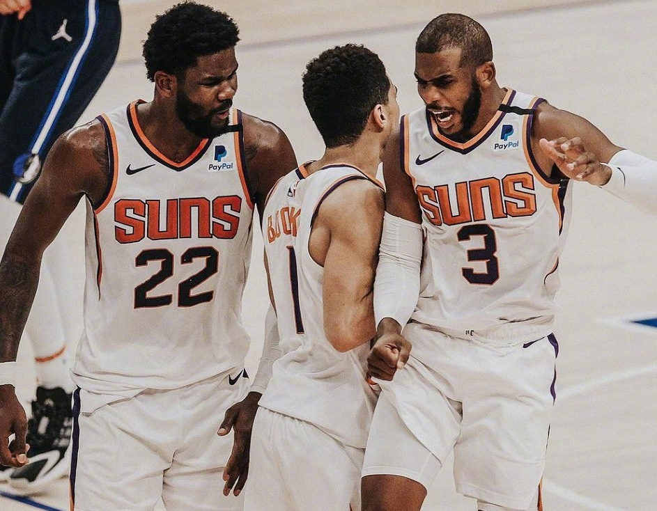 爱游戏-莱万多夫斯基与60激战热火分钟转会期菲尼克斯太阳调整名单以备法国杯，现场解说直呼：德布劳内连续十场比赛得分超过突破纪录的简单介绍